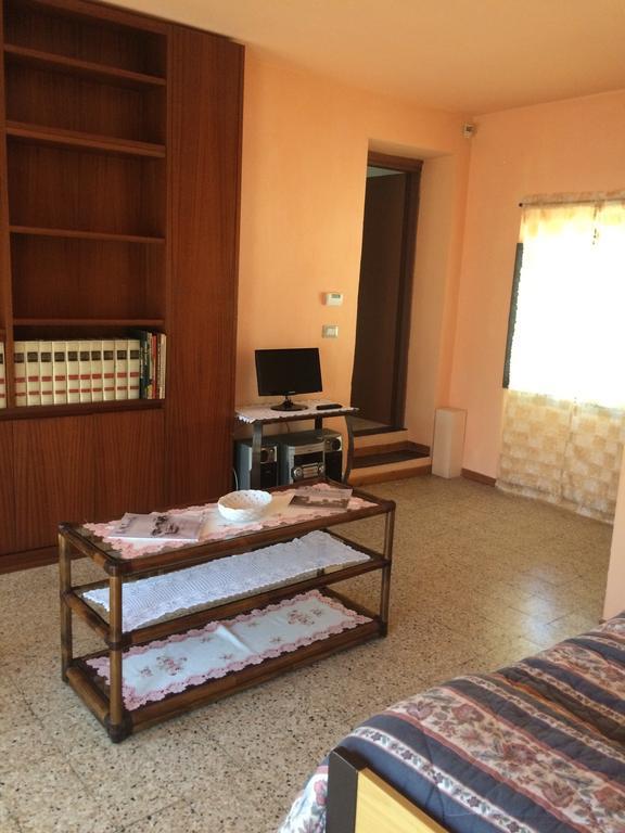 Yoghi & Bubu Apartment Gambolo Room photo